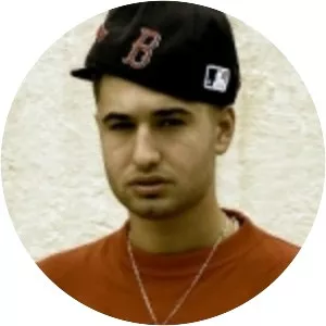 Yzeberg Catzola - Musical artist