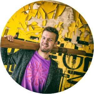 Zalem Delarbre - Musical artist