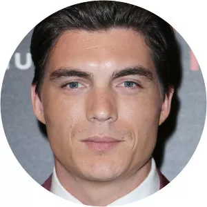 Zane Holtz