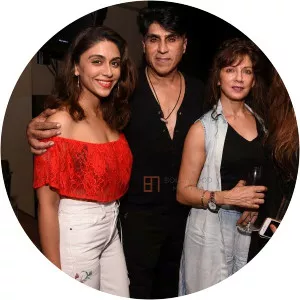 Zara Morani - Karim Morani's wife