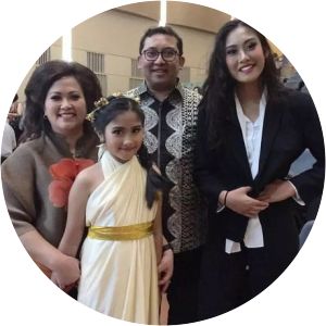 Zara Saladina Fadli photograph