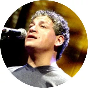 Zé Caradípia Musician