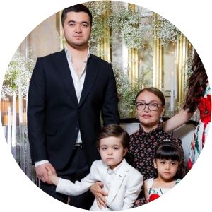 Zebo Navro'zova photograph