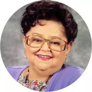 Zelda Rubinstein - American actress