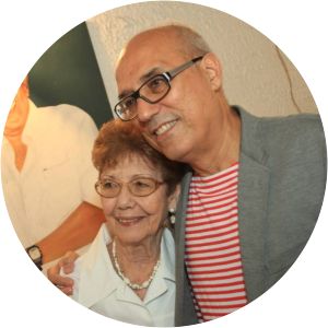 Zeni Pamplona - Vanda Lacerda's sister