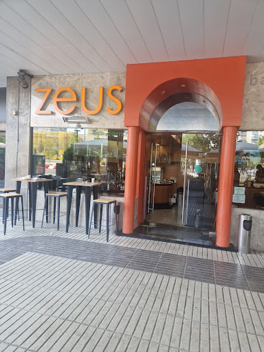 Zeus Bar