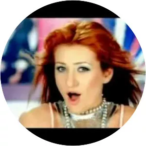 Zeynep Önkaya - Musical artist