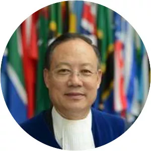 Zhiguo Gao - Chinese biographer