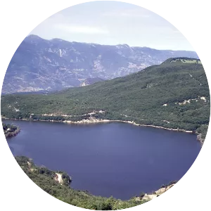 Zinav Lake (Zinav Gölü)