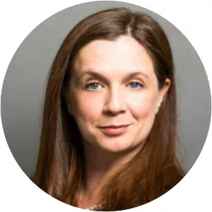 Zoe Barton - Barrister ‧ Mischa Barton's sister