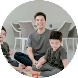 Zoe Joanna Frizzy Simanjuntak - Jonathan Frizzy's daughter