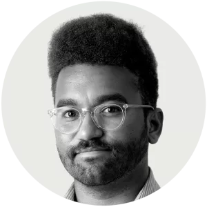 Zolan Kanno-Youngs - Journalist