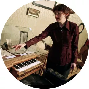 Zsuzsa Domonkos Musician