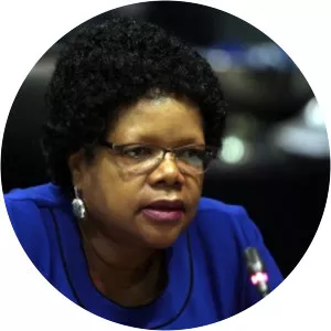 Zukisa Tshiqi